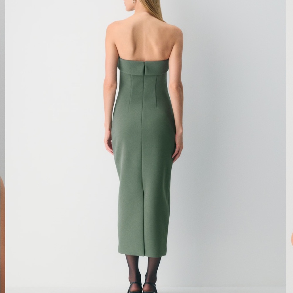 Aritzia FigureKnit™ Eyecatcher Dress - Picture 4 of 8